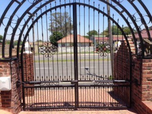 1395436_391086084327521_158770833_n