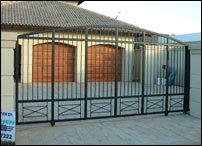 299330_116755111760621_1398984775_n