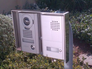 554026_244062692363195_599204097_n